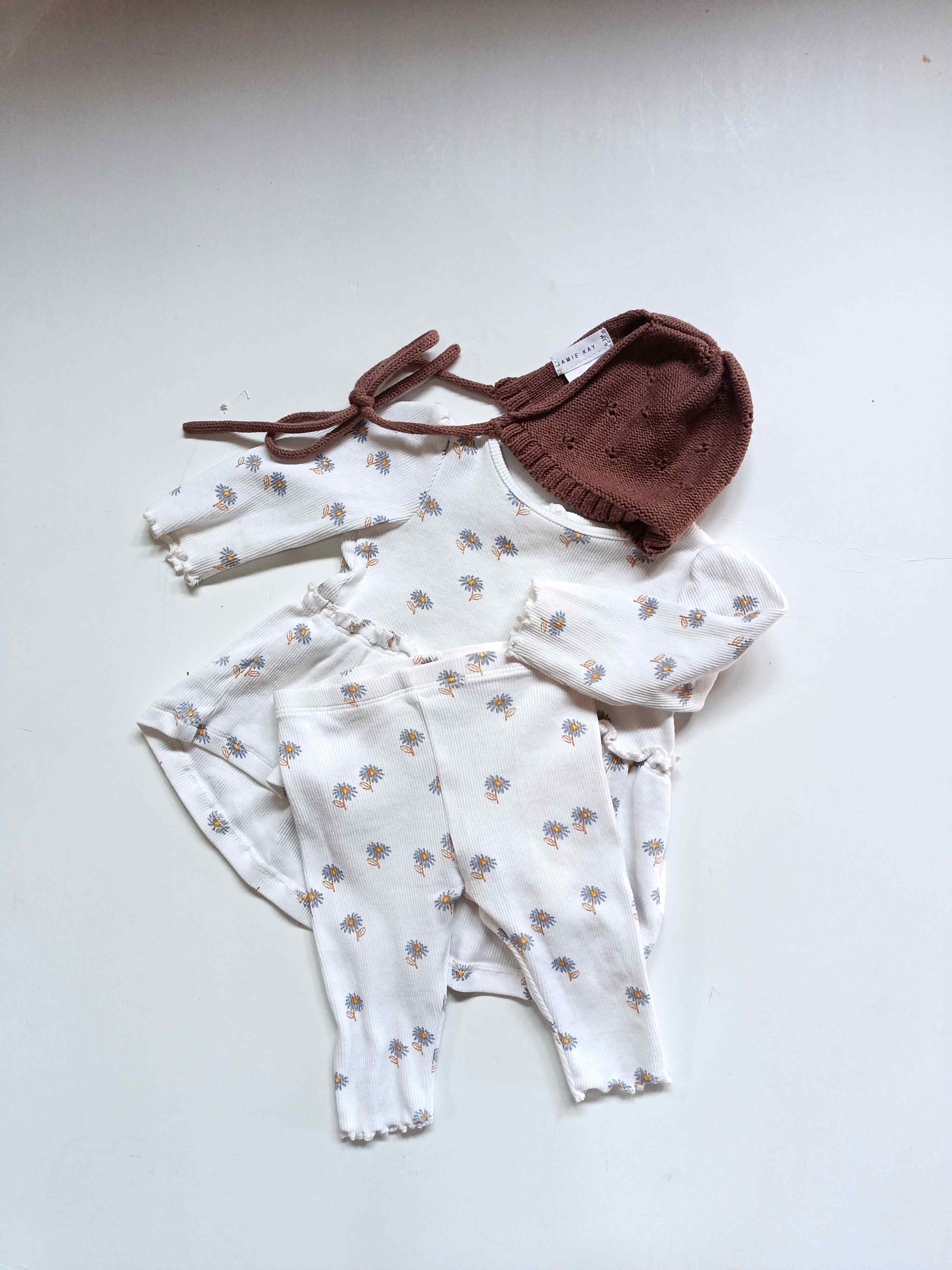 Baby 3 piece set | 0 - 3 months - Littlethriftersclub