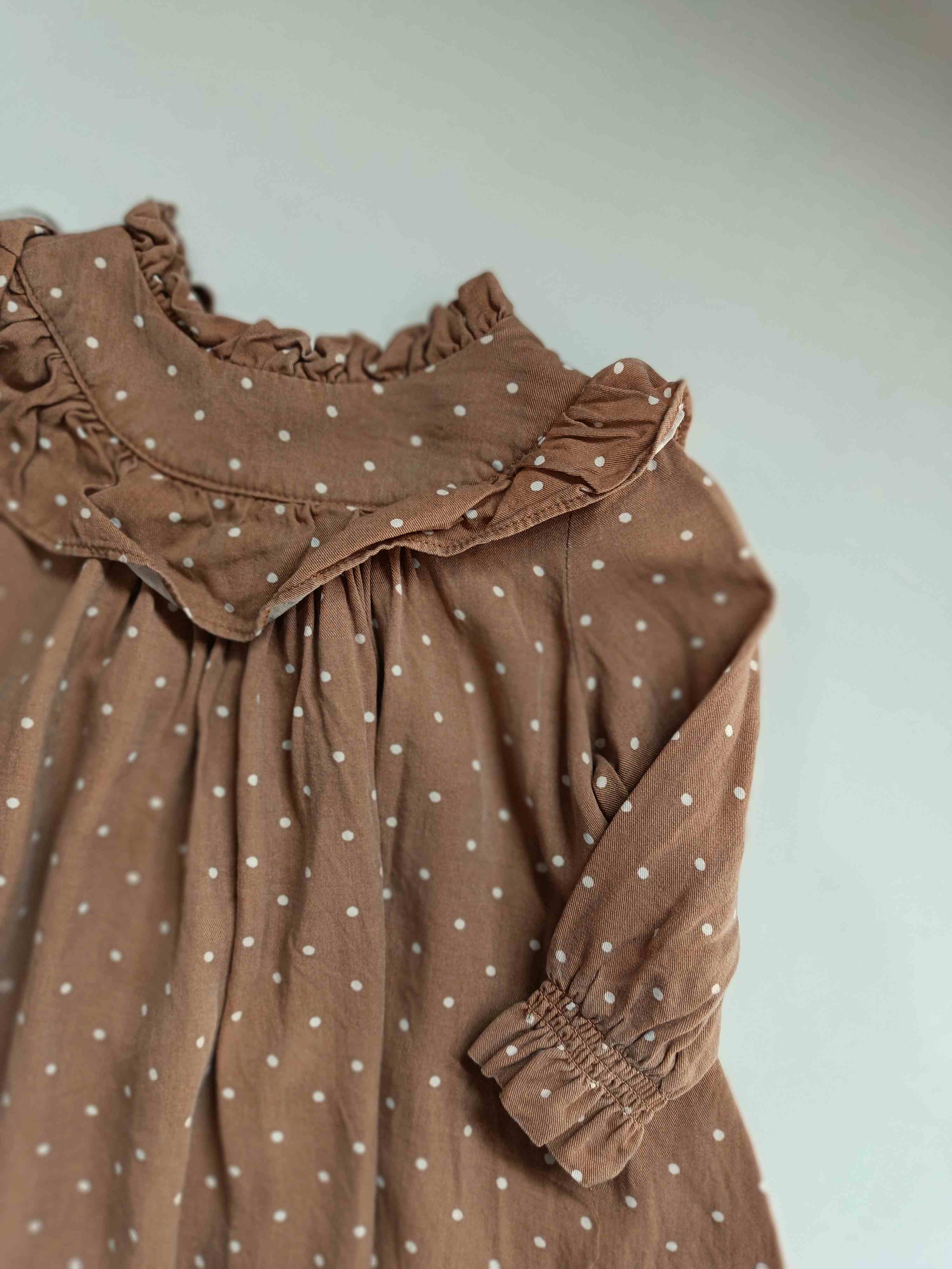 Polka dot ruffled brown button up dress | 6 - 12 months - Littlethriftersclub